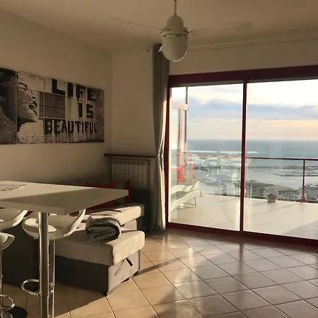 Appartement Con Suggestiva Vista Mare A