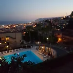 Con Suggestiva Vista Mare A شقة *