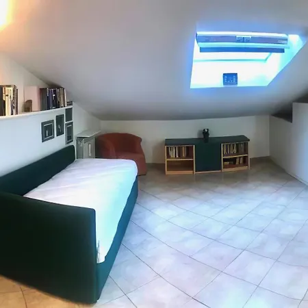 Appartamento Con Suggestiva Vista Mare A *