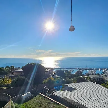 Con Suggestiva Vista Mare A Sanremo