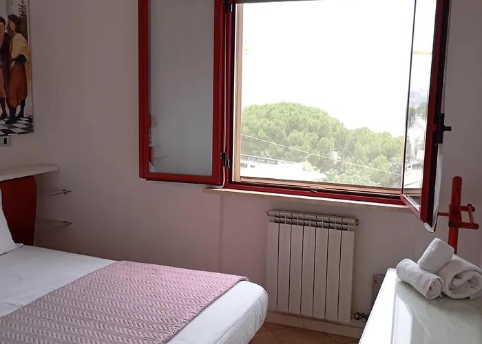 Con Suggestiva Vista Mare A Apartment